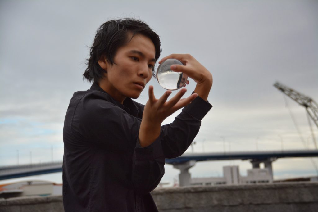 KAC Performing Arts Program 2015/ Contemporary Dance 『点とドットの主義主張』